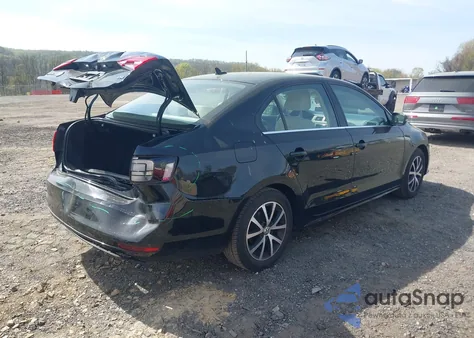 2017 Volkswagen Jetta 1.4T Se z USA, uszkodzony, nr VIN 3VWDB7AJ3HM310645